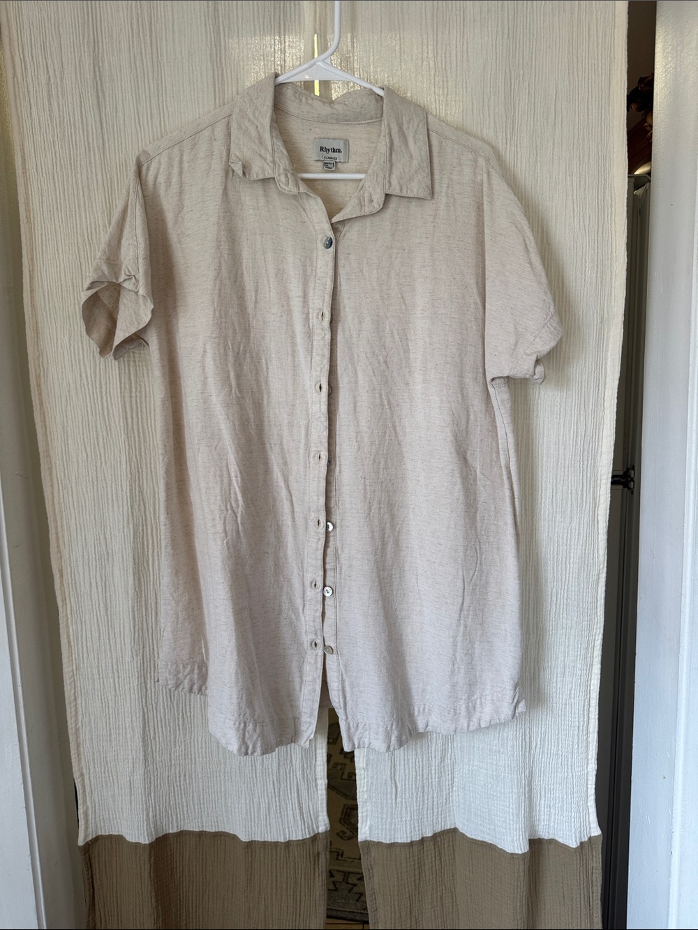 Rhythm. Women’s Short Sleeve Button-Down Shirt in Beige Cream dress/shirt